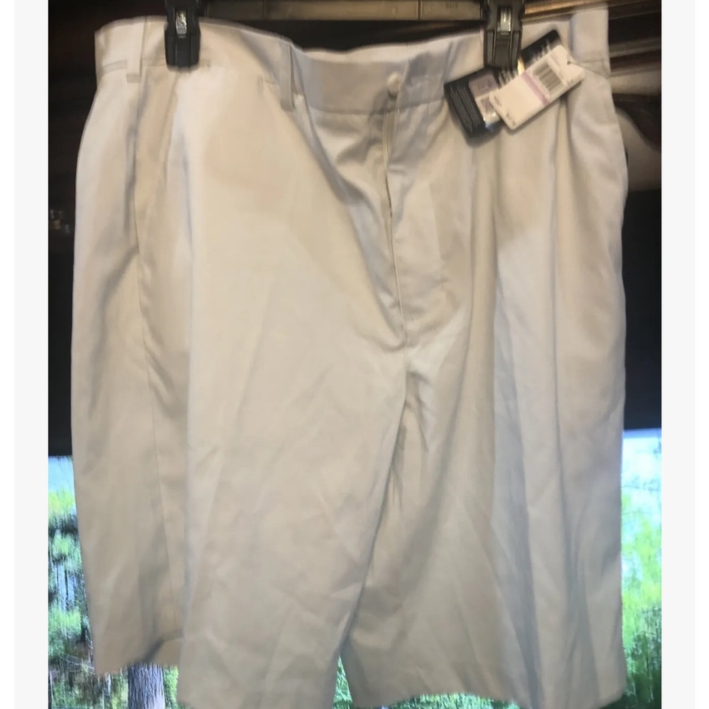 PGA Tour Mens 38 Performance Golf Shorts Casual Stretch Flat Front White $65 NEW